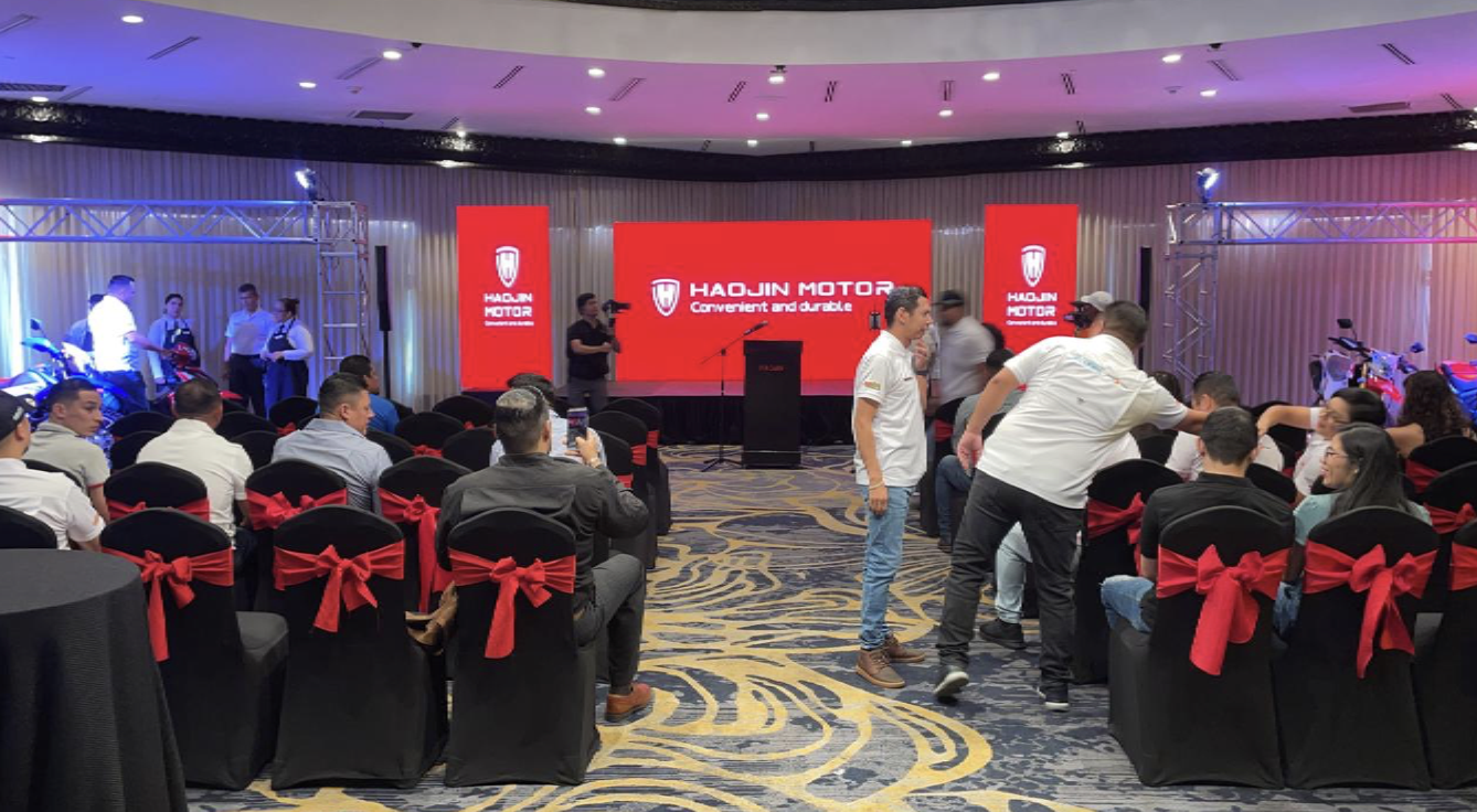 Montaje de escenario para evento Haojin Motor